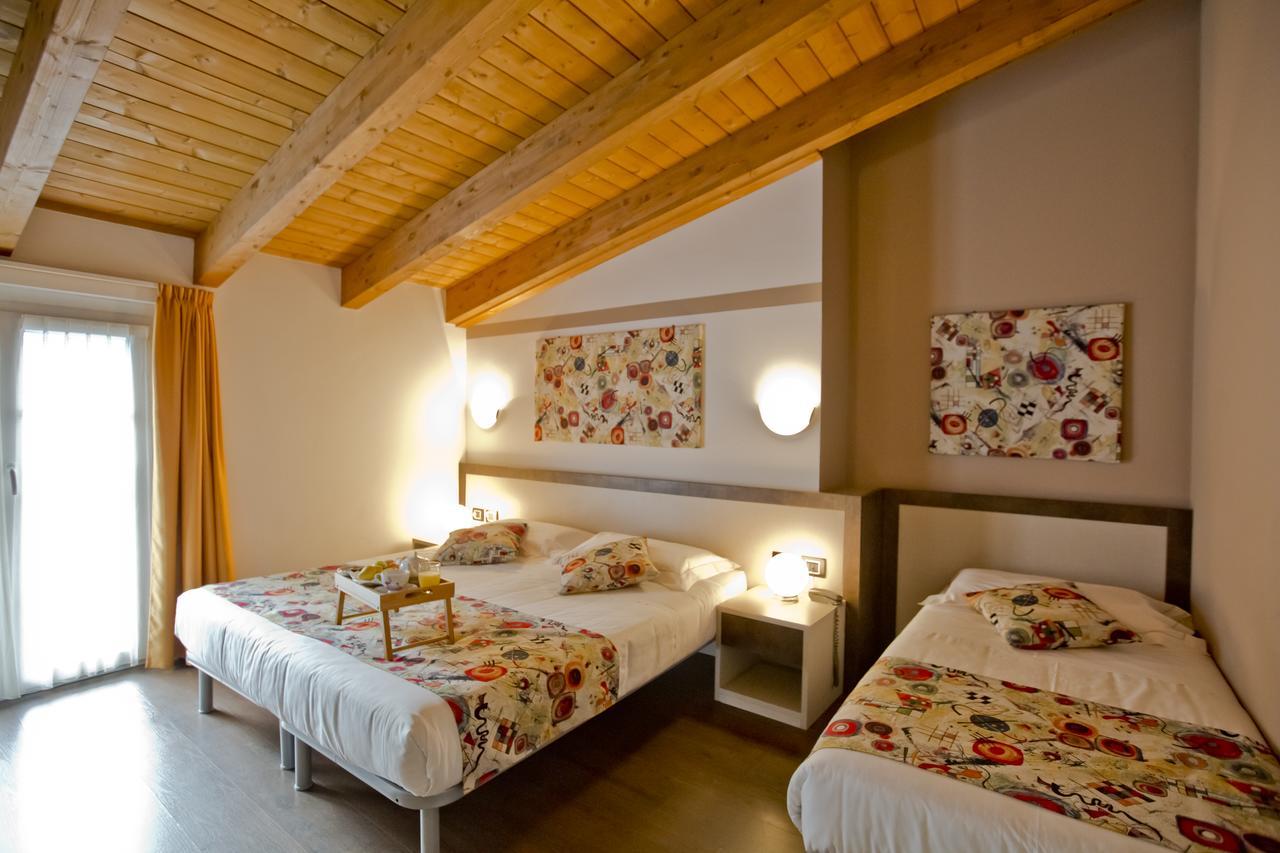 Hotel Lago Di Como Колико Екстериор снимка