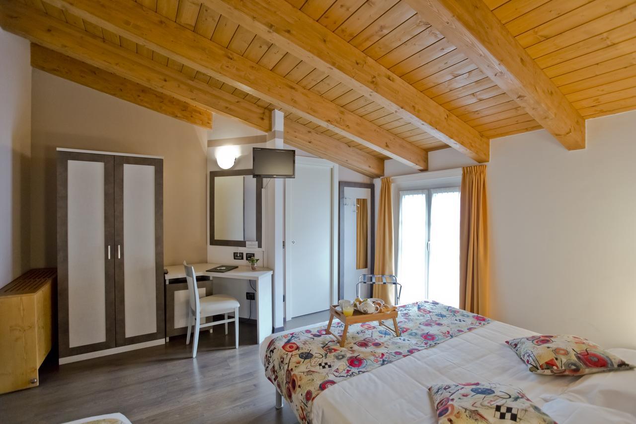 Hotel Lago Di Como Колико Екстериор снимка